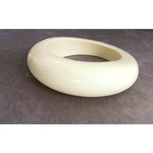Large Ivory Tone Bangle